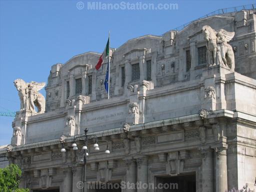 Milano Centrale Train Station: Front Side Detail
